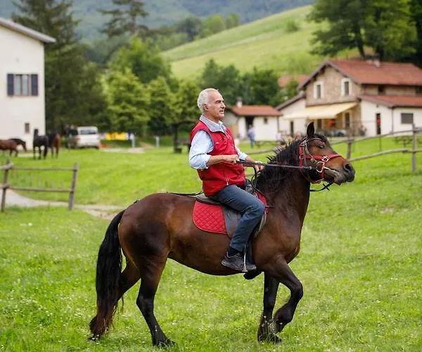 Lantgård Carovane Compiano